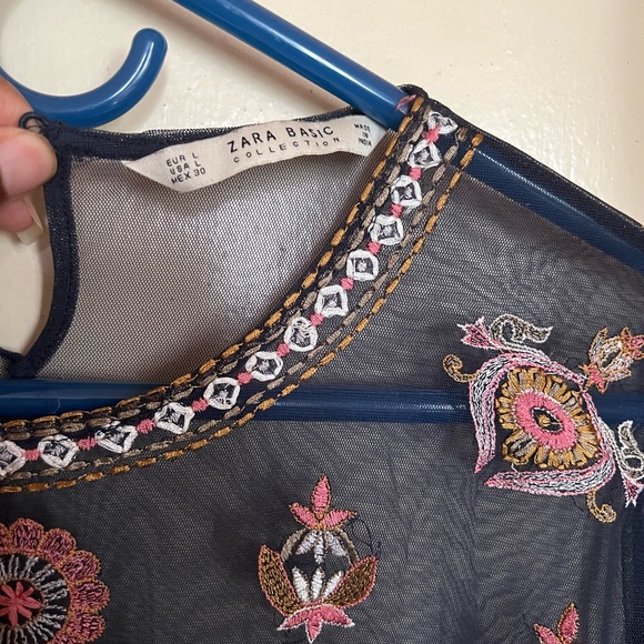 Zara embroidered top - Picture 3 of 4